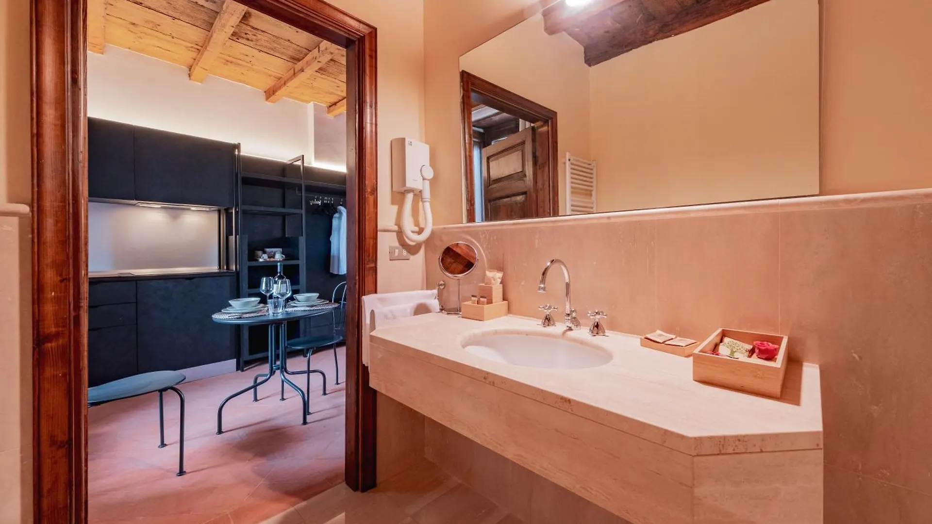 Relais Macconago Bed & Breakfast Rogeredo 0*,  Italy